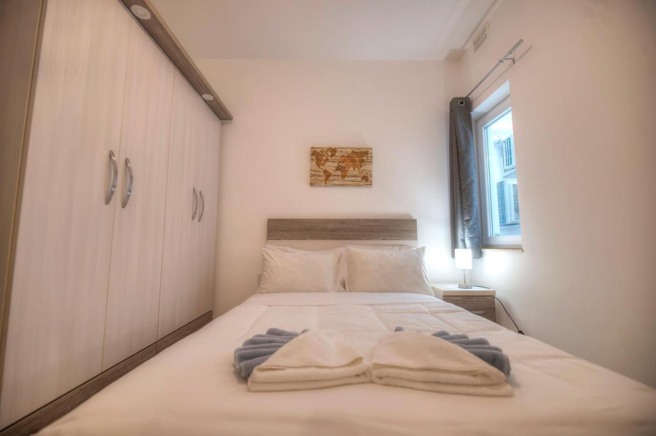 Spacious & Modern 3 Bedroom Near Seafront Jbor1-1