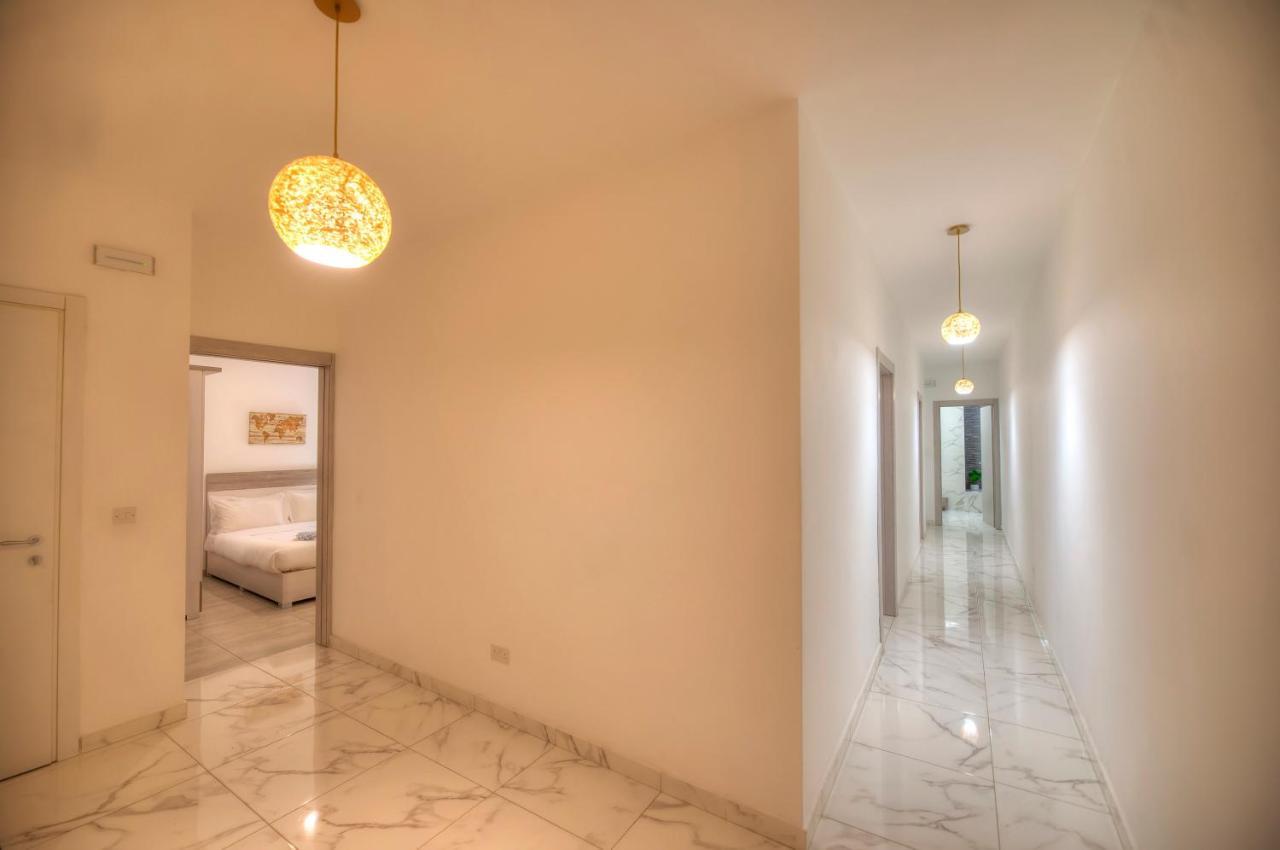 Spacious & Modern 3 Bedroom Near Seafront Jbor1-1 *